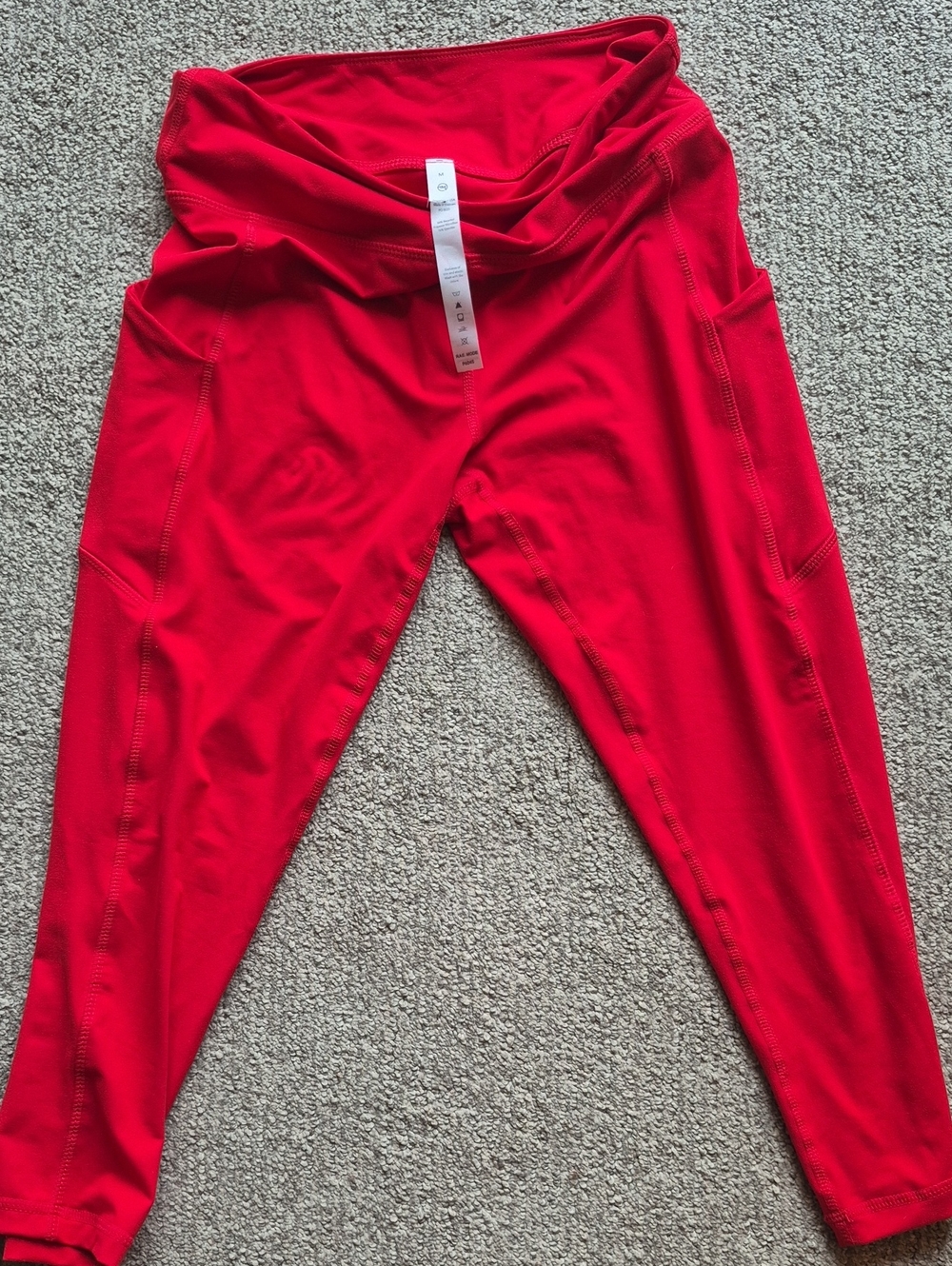 High-Rise Red Performance Leggings with Side Pockets